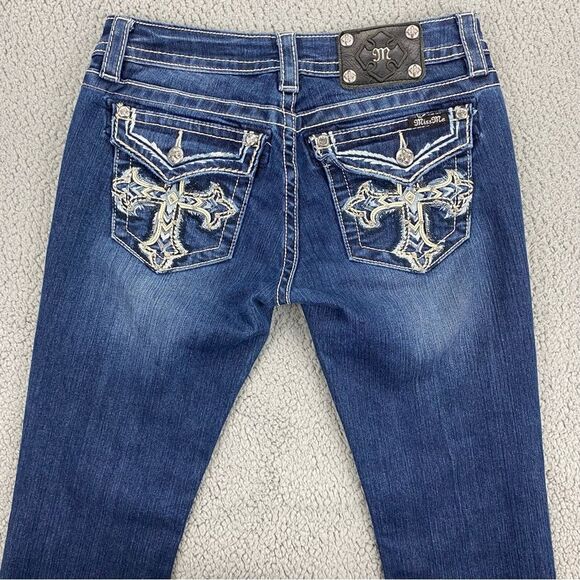 Miss Me Women's Cuffed Capri Thick Stitch Embellished Stretch Jeans  | Size: 29 - Picture 6 of 15